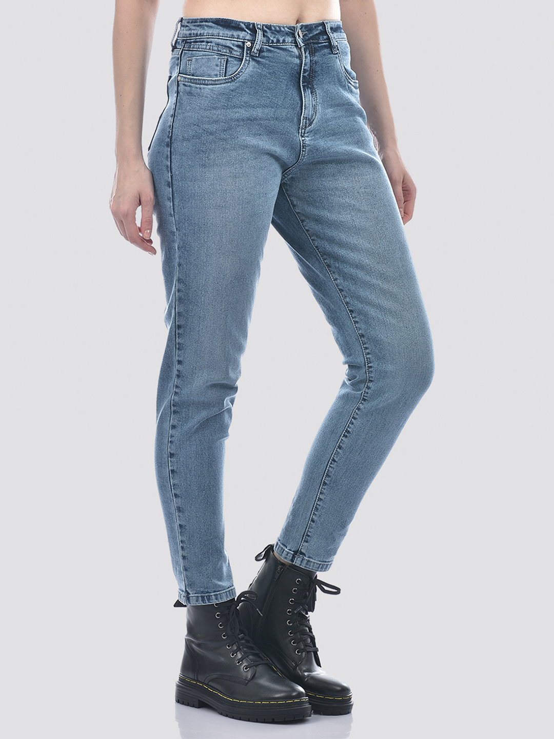 Numero Uno Women Tapered Fit Jeans With Utility Back Pockets